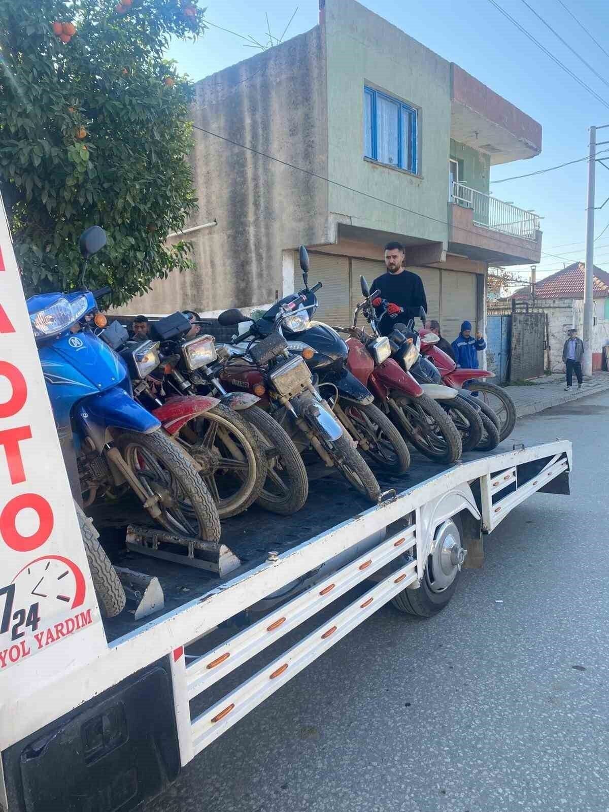 Acarlar’da sıkı denetim 19 motosiklet otoparka çekildi
