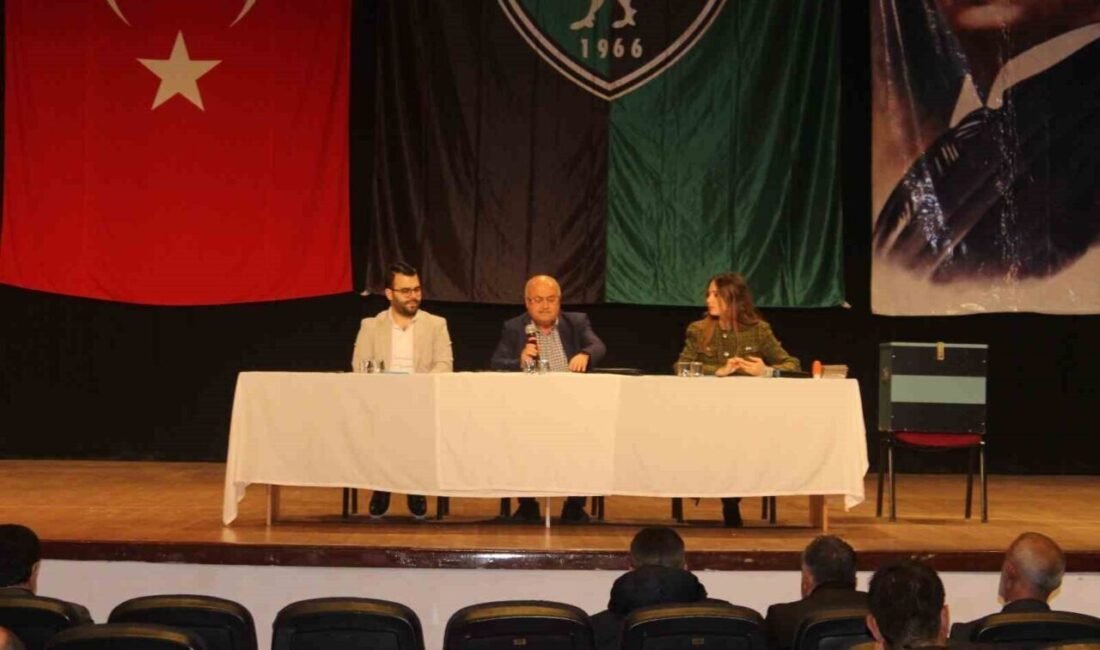 Denizlispor’un Olağanüstü Seçimli Genel Kurulunda başkan adayı çıkmadı. Kulüpten yapılan
