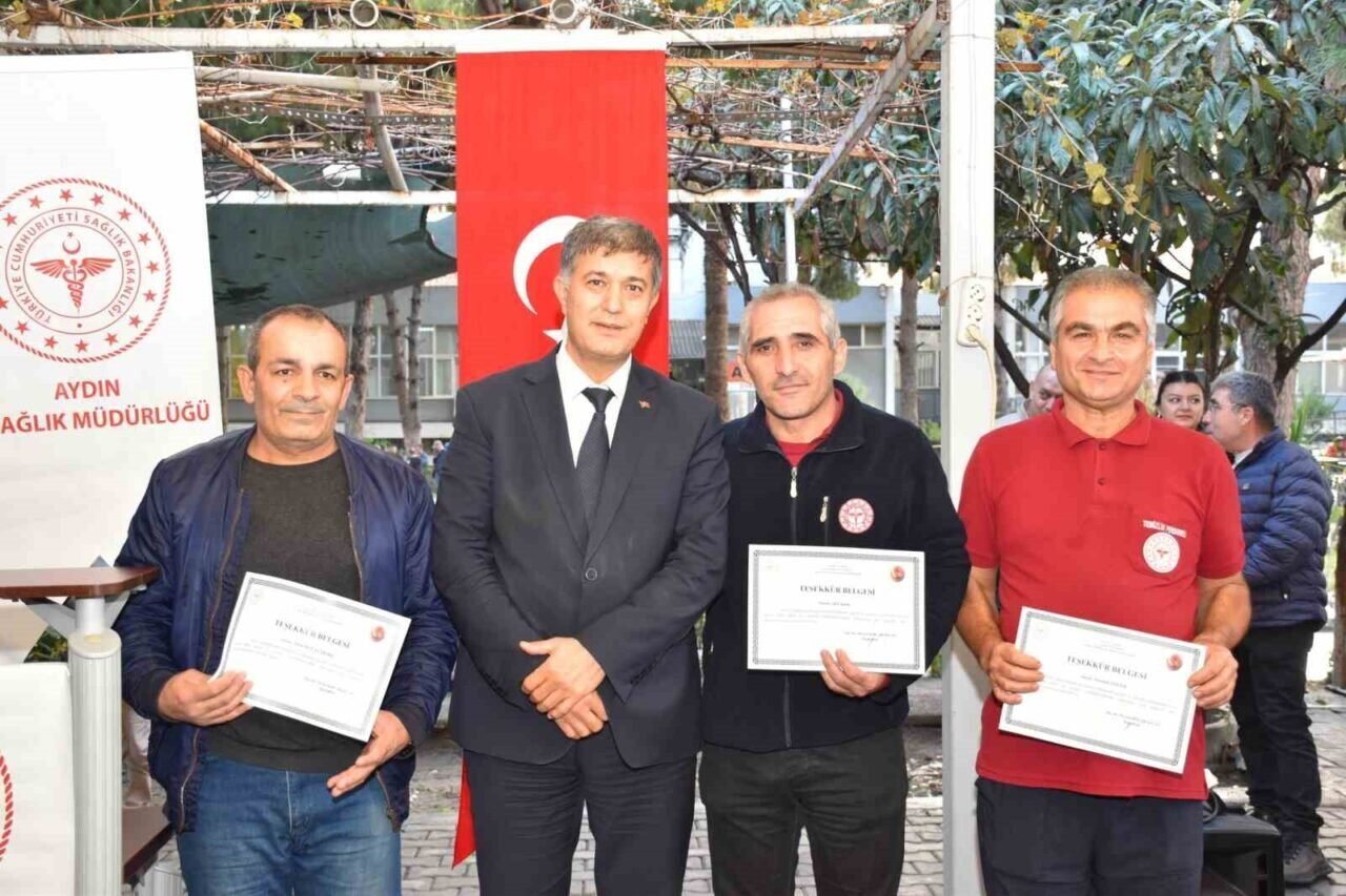 Atatürk Devlet Hastanesi’nde personellere teşekkür belgesi verildi