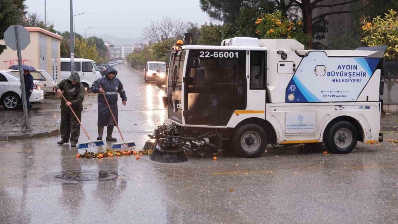 Aydın Büyükşehir Belediyesi ve ASKİ tam kadro sahada