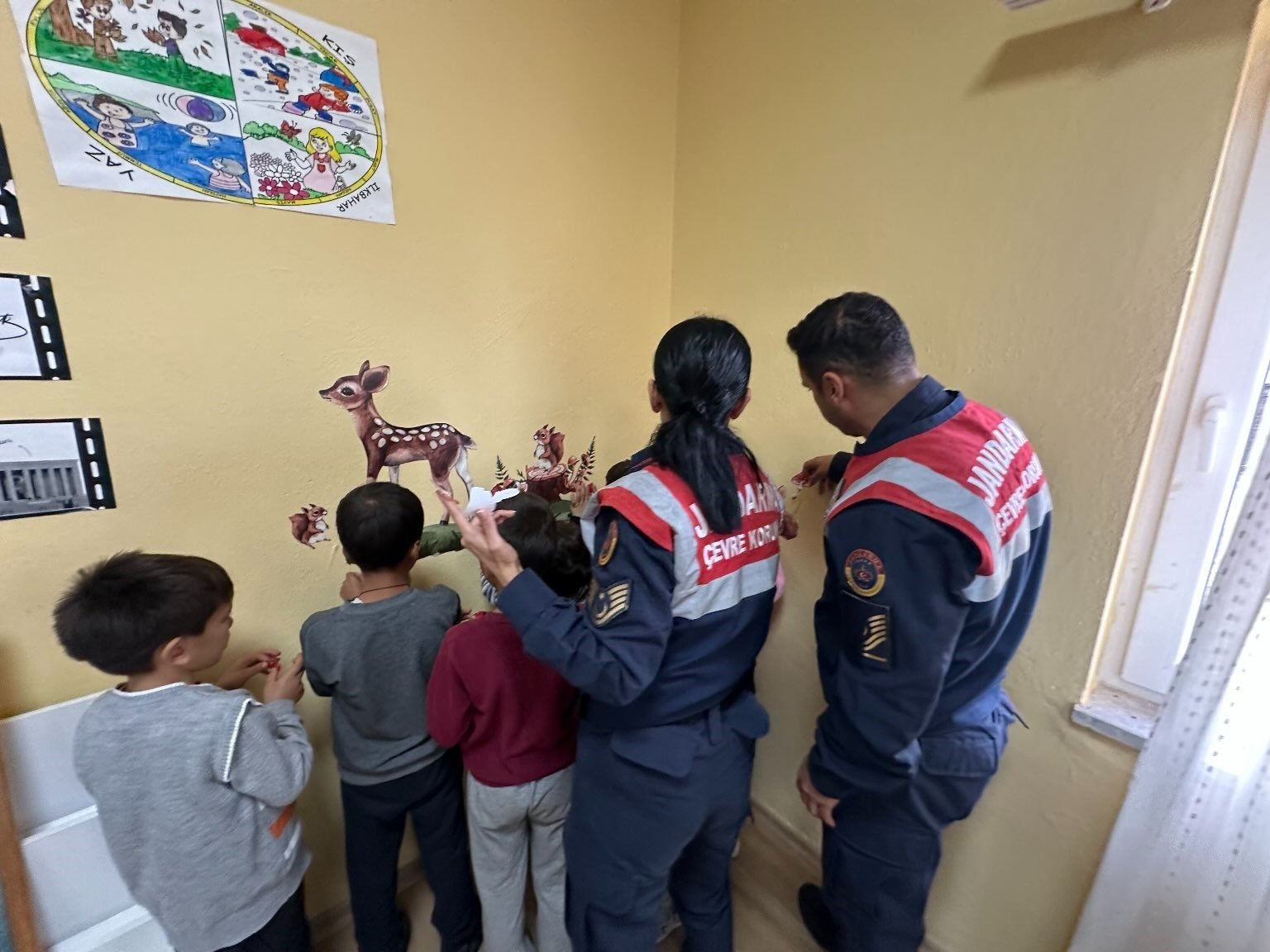 Aydın’da minik kalplere hayvan sevgisi aşılanıyor