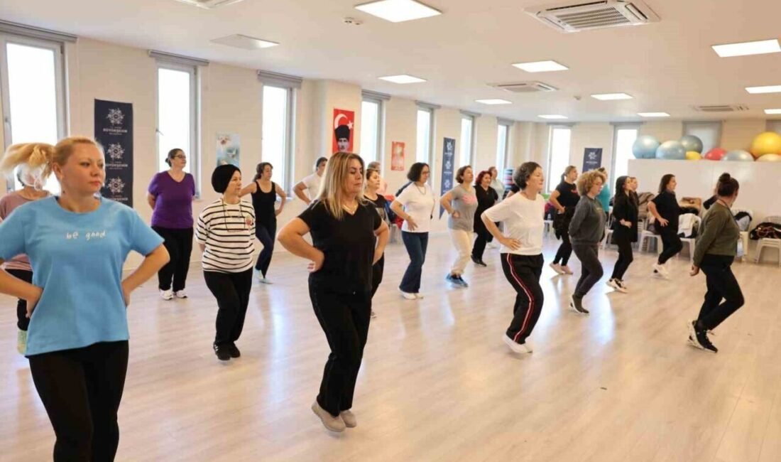 Aydın Büyükşehir Belediyesi tarafından gerçekleştirilen ücretsiz kurslara katılan her yaştan