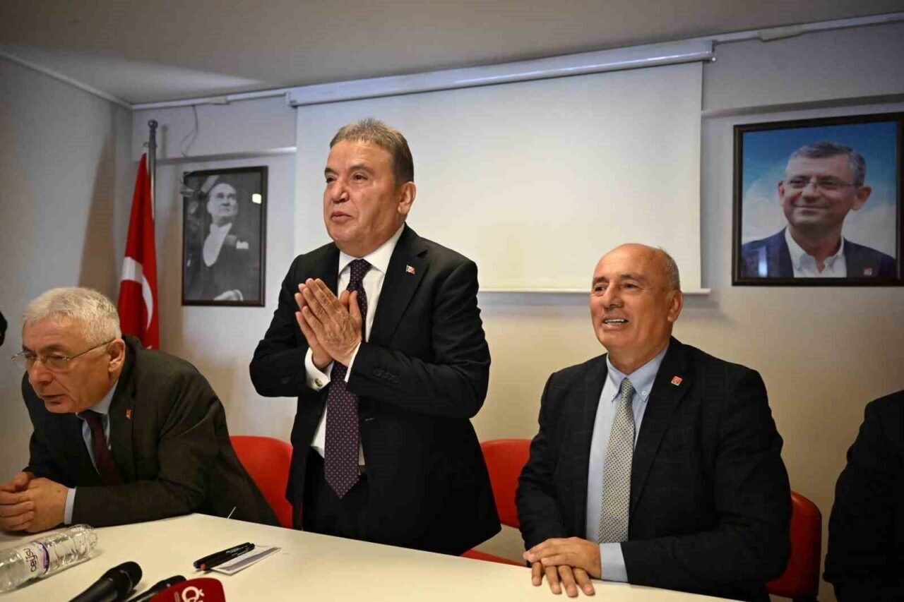 Başkan Böcek: "Kumluca’ya 1 milyar 418 milyon TL yatırım yaptık”