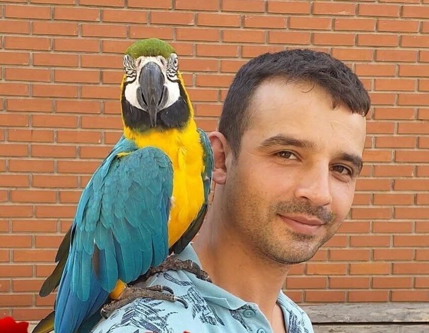 Eşinin ölümüne inanmakta zorlandı, "Çocuklarıma nasıl söyleyeceğim" diyerek gözyaşı döktü