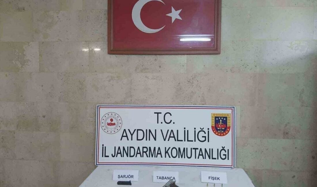 Aydın’ın Germencik ilçesinde jandarma ekipleri tarafından bir şahsın üzerinden ruhsatsız