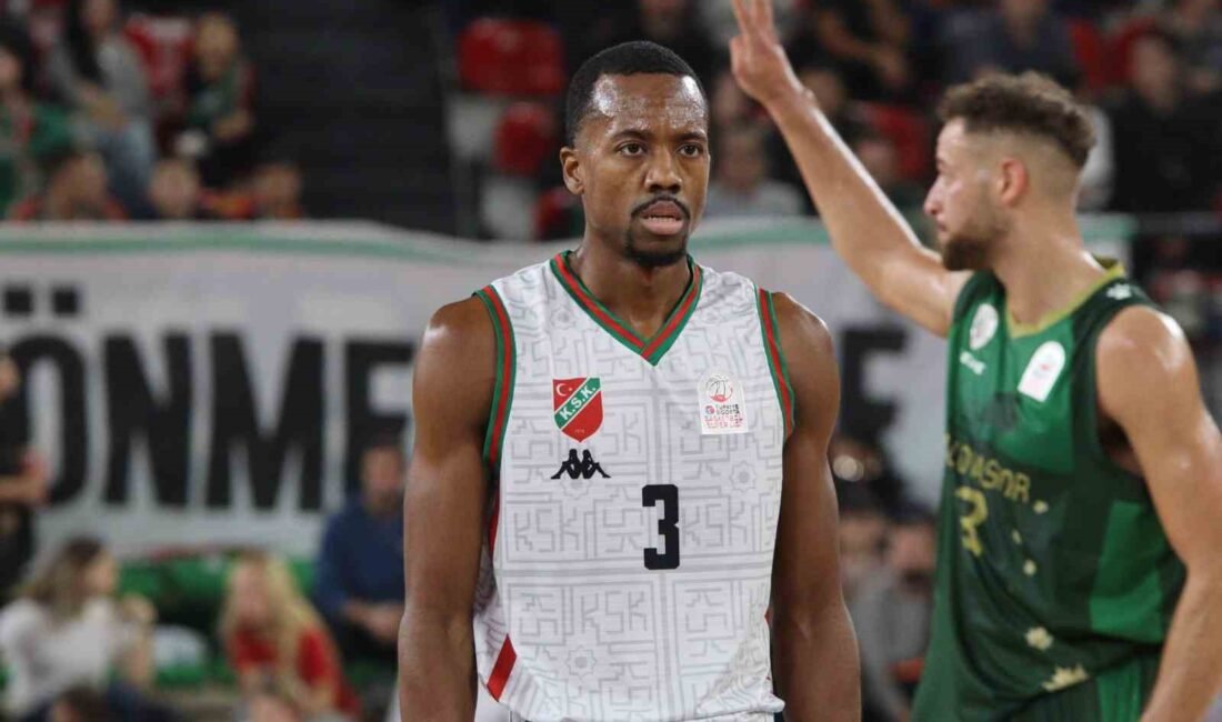 Karşıyakalı basketbolcu Errick McCollum, Darüşşafaka maçında gösterdiği performansla Basketbol Süper