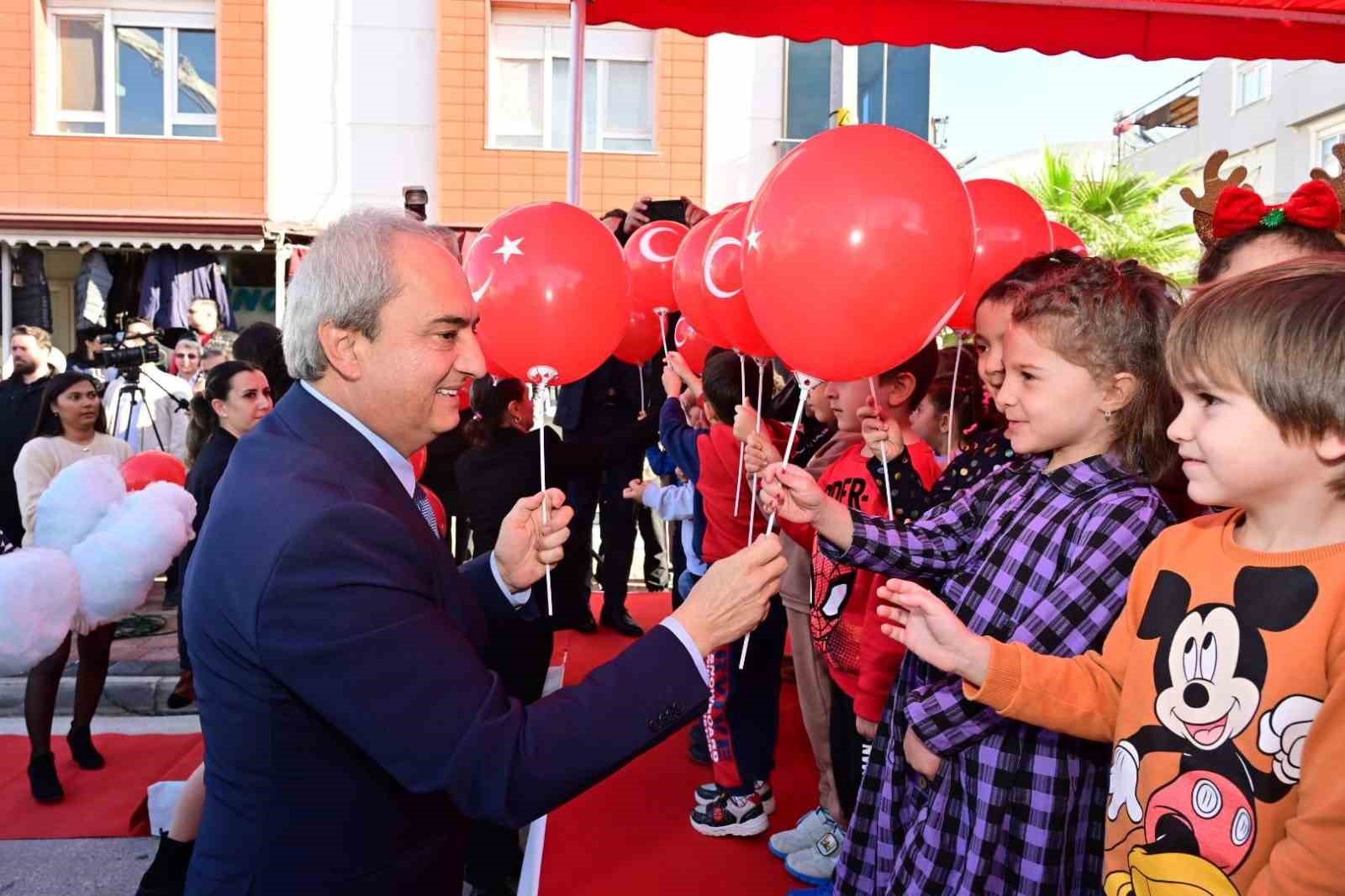 Kepez’den çalışan annelere kreş dayanağı