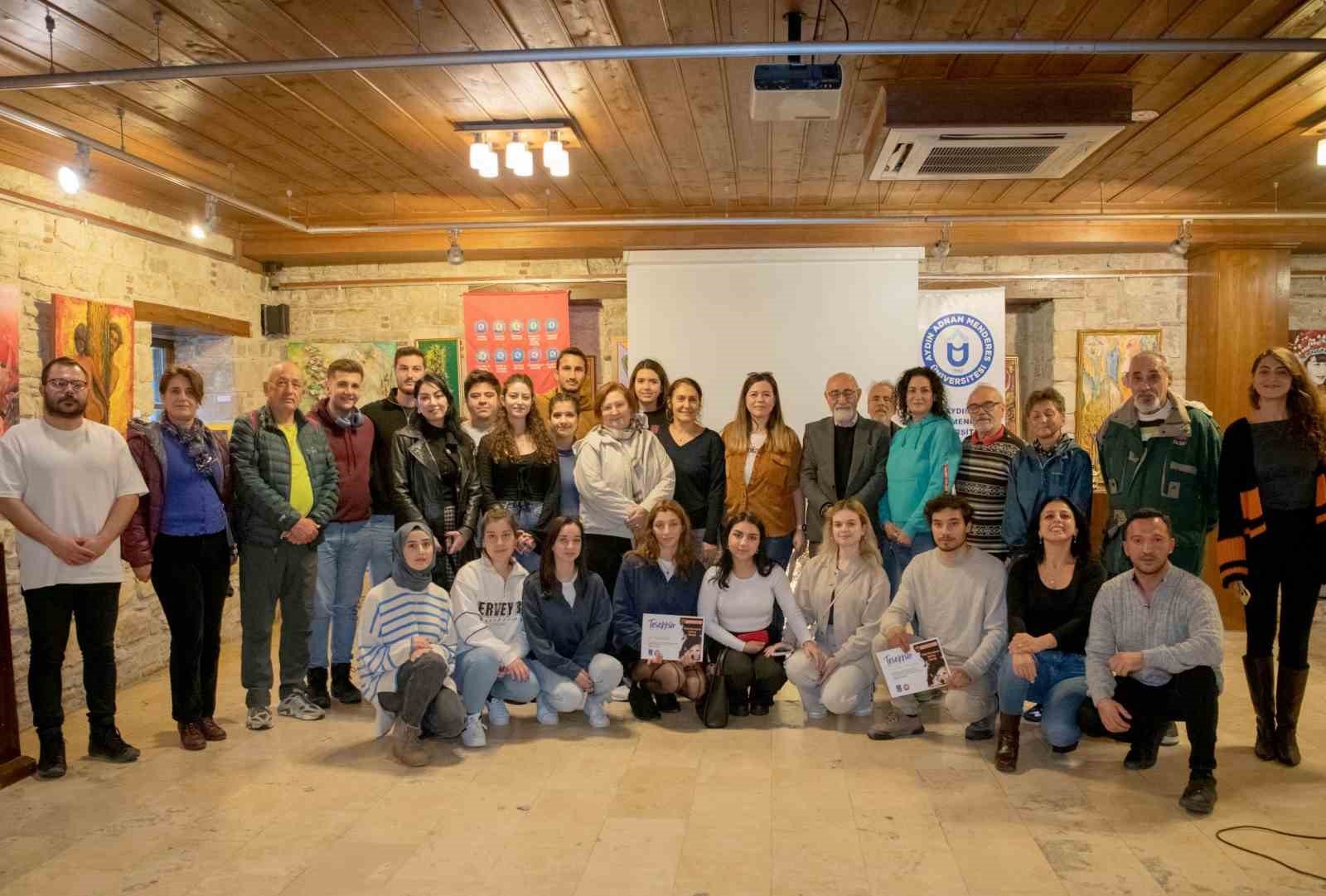 Sokak hayvanları ile ilgili yürüttüğü çalışmalarla tüm Türkiye’de isminden kelam