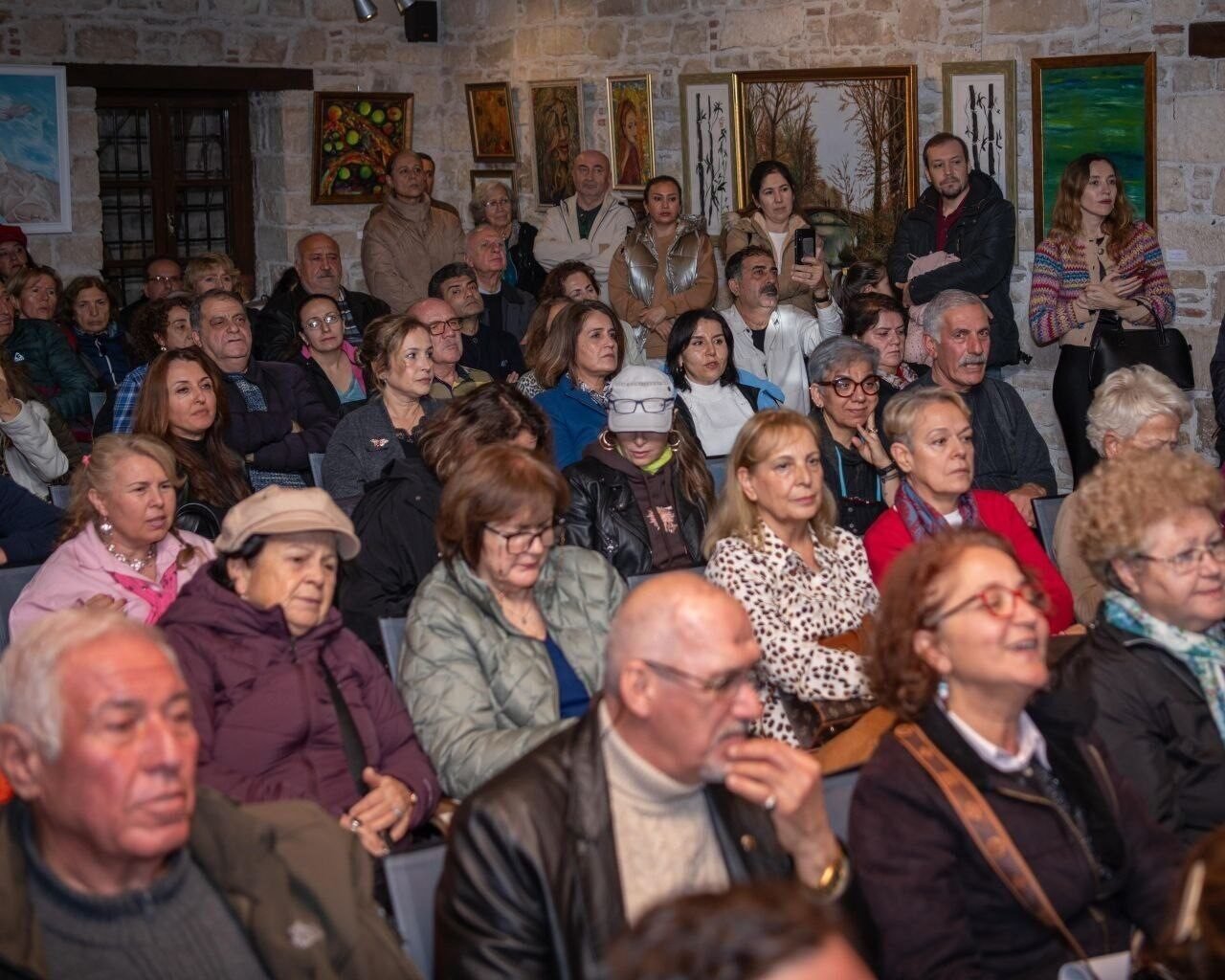 Kuşadası’nda ‘türkü’ dolu gece