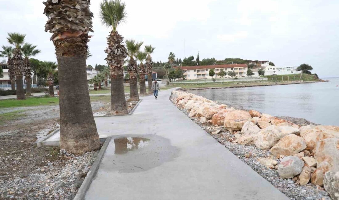 Didim Belediyesi Fen İşleri Müdürlüğü takımlarınca Sedef Koy’da bulunan yürüyüş