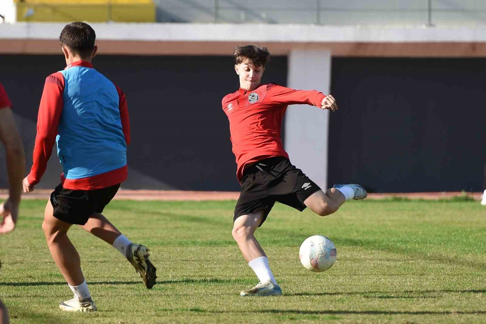 Manisa FK’da Ankaragücü hazırlıkları devam ediyor