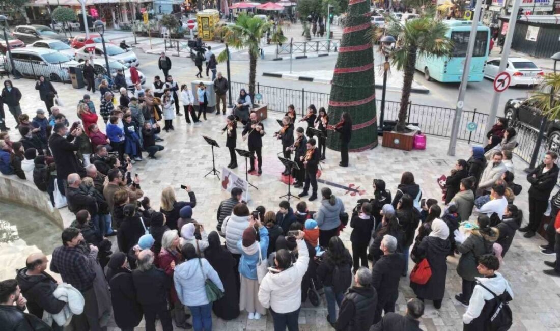 Manisa Büyükşehir Belediyesi tarafından 13 Aralık Dünya Keman Günü 15