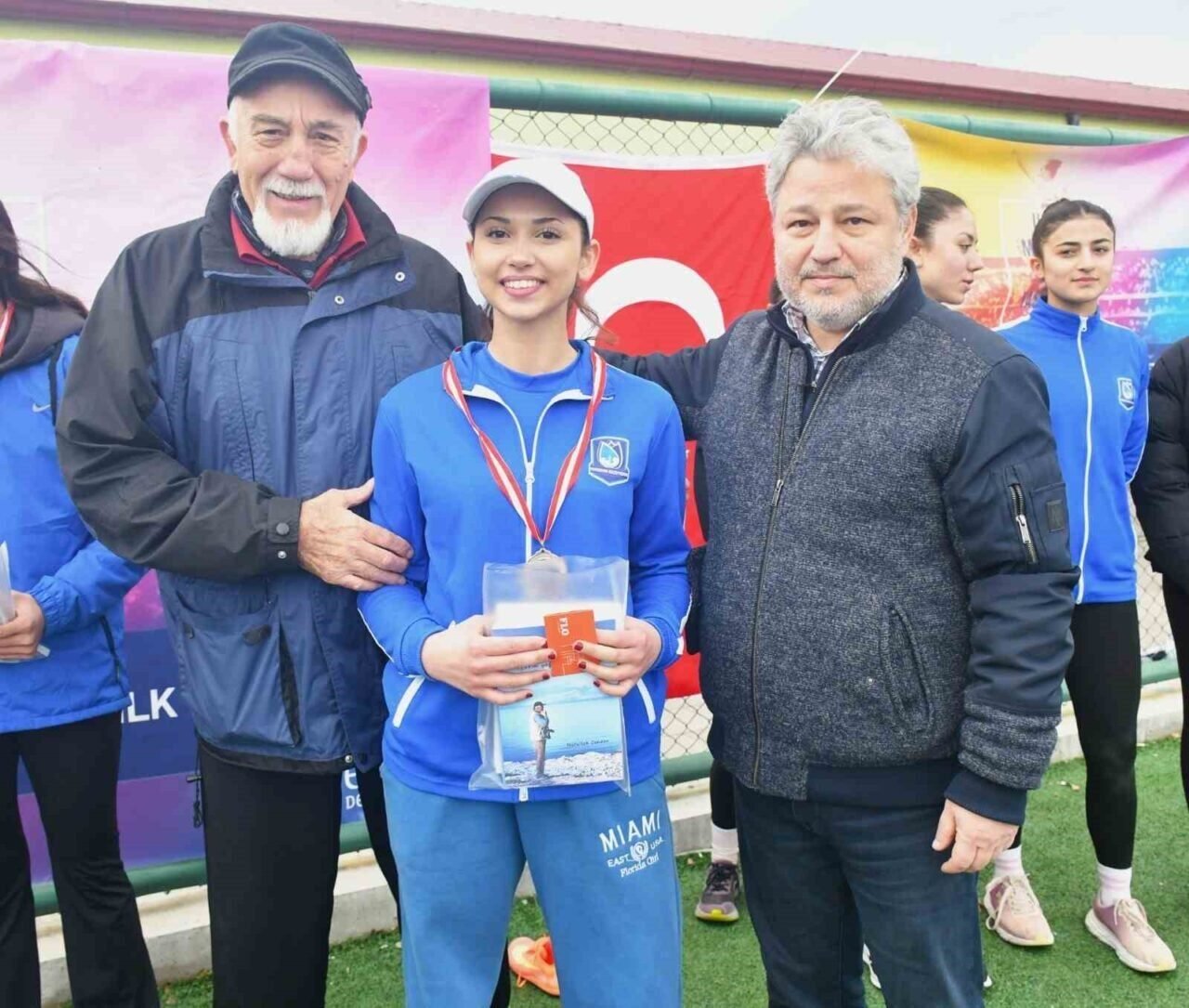 Manisa’da Ruhi Sarıalp üç adım atlama yarışmasıyla anıldı