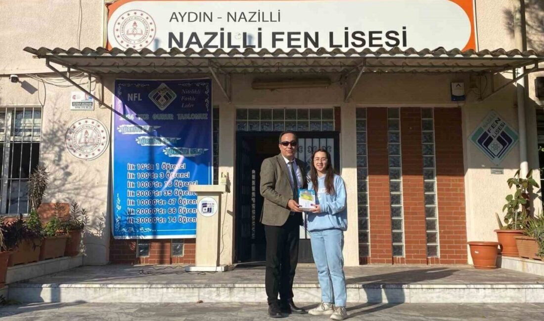 Nazilli Fen Lisesi’nin 11. sınıf öğrencisi Bağdagül Özkan, Dünya Klavye