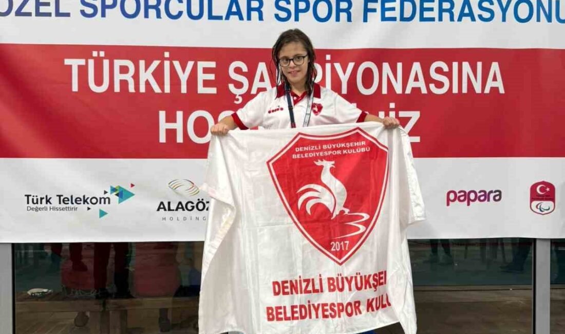 Denizli Büyükşehir Belediyespor Yüzme Takımı’nın down sendromlu atletleri Türkiye Özel