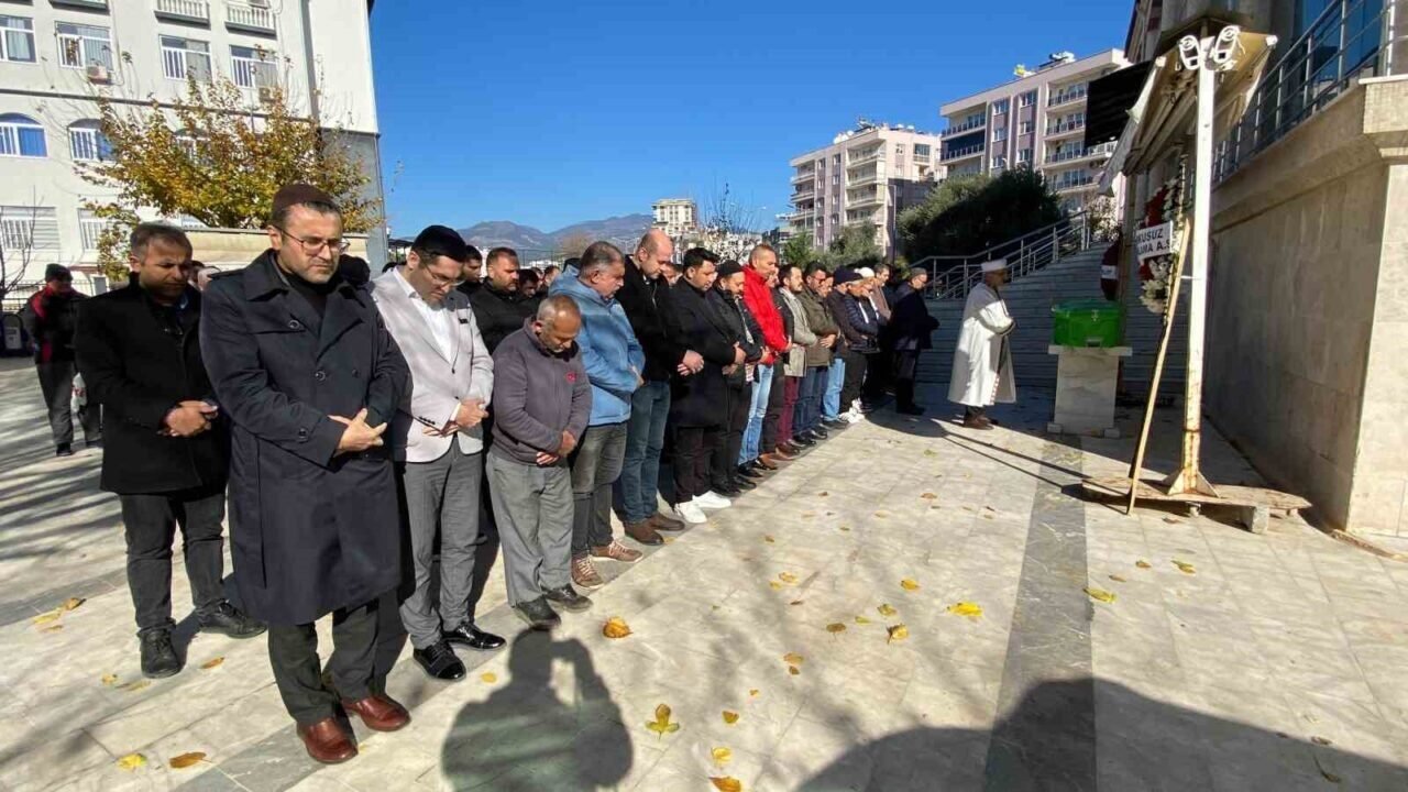 Özkan, son yolculuğuna uğurlandı