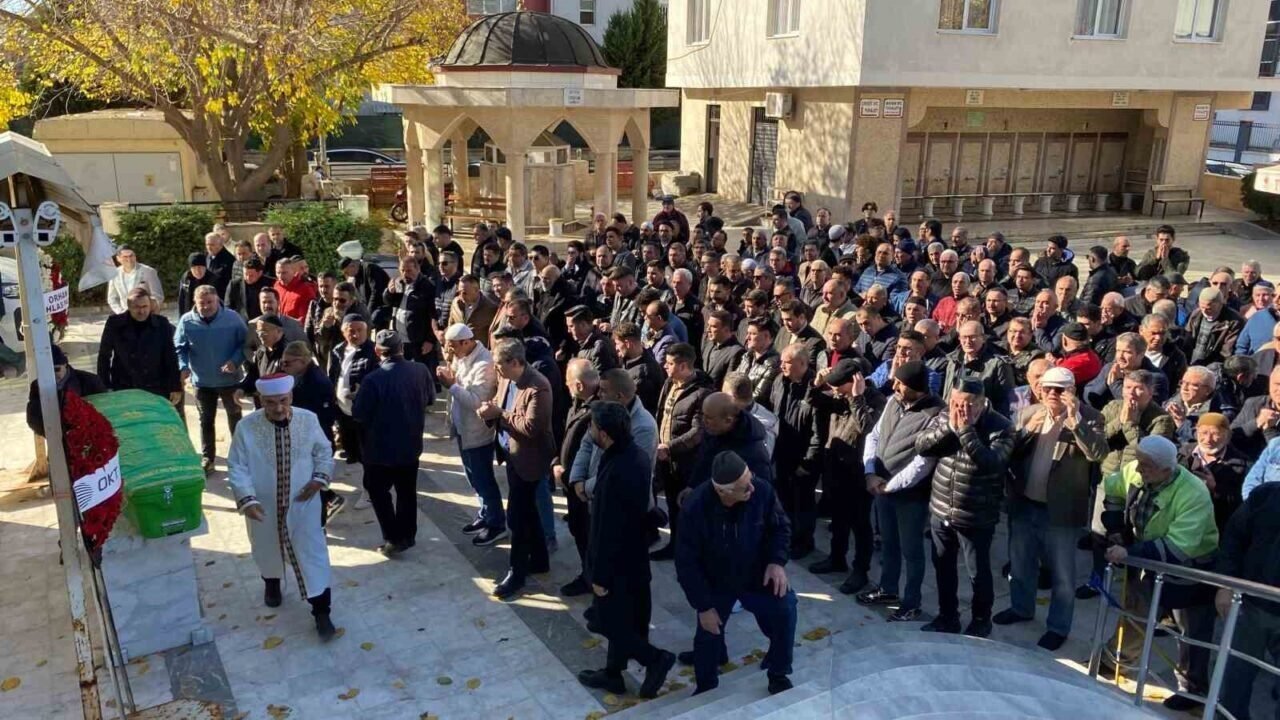 Özkan, son yolculuğuna uğurlandı