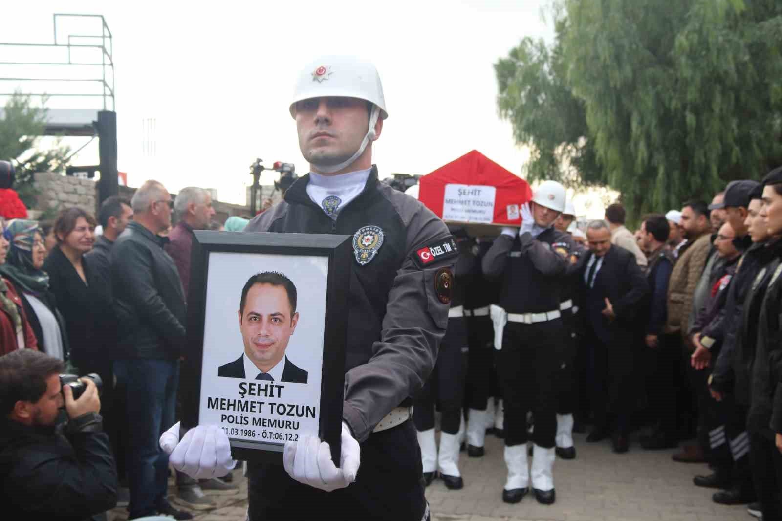 Şehit babaya son bakış