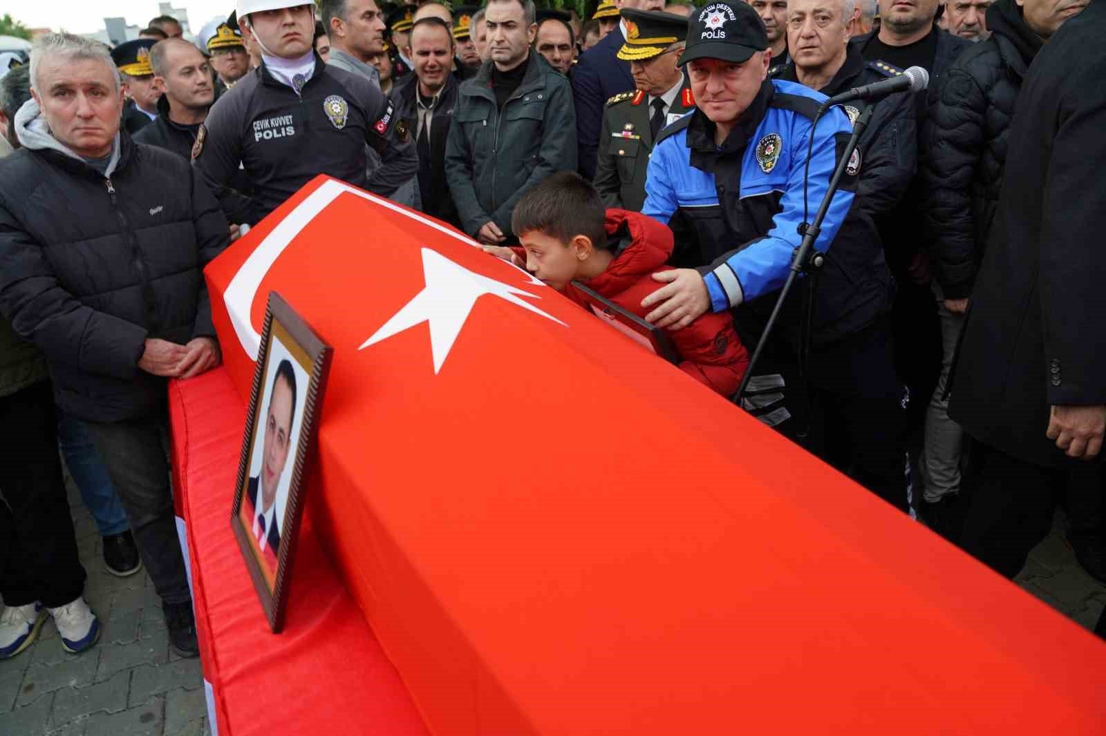 Şehit babaya son bakış