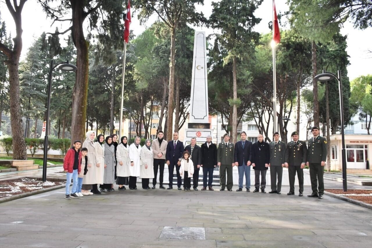 Şehit Enis Budak mezarı başında anıldı