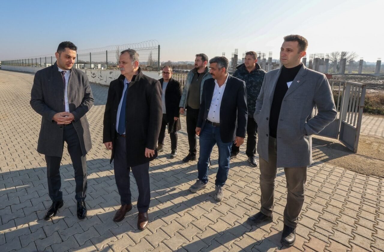 Yunusemre’ye 500 çöp konteyneri alındı