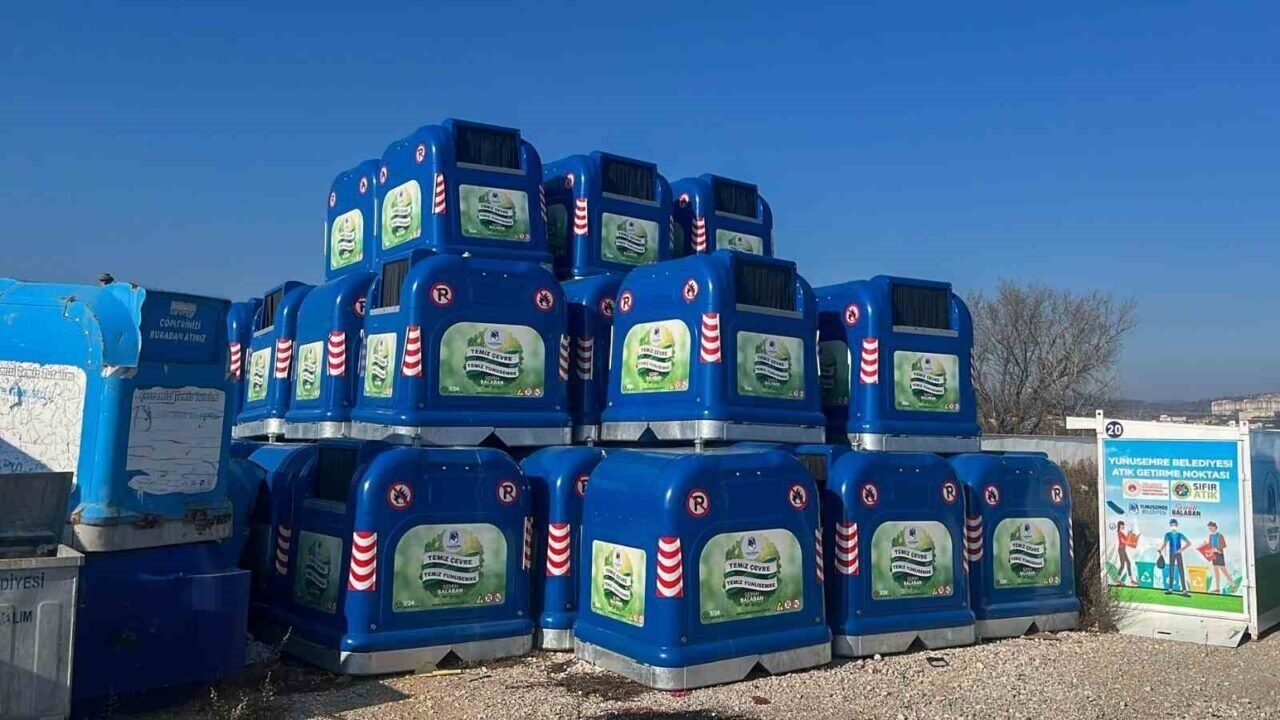 Yunusemre’ye 500 çöp konteyneri alındı