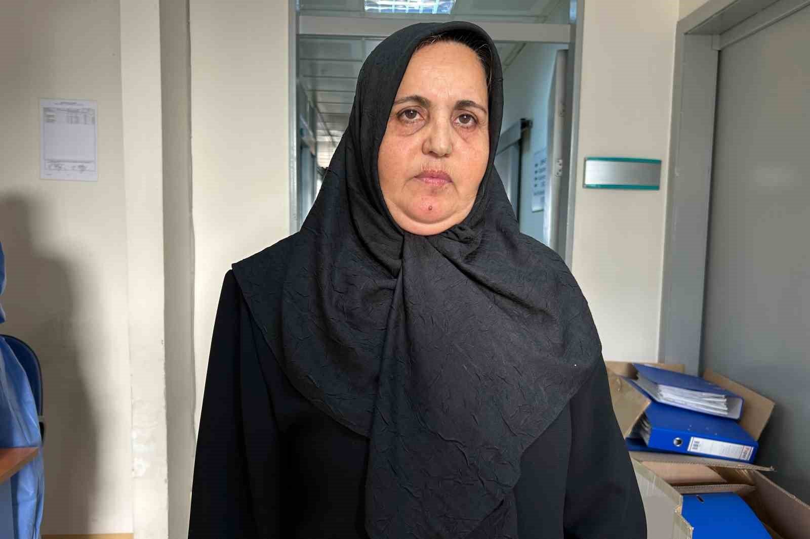 Yutkunamama şikayetiyle gitti, yemek borusundan 6 santimlik dev lezyon çıkartıldı