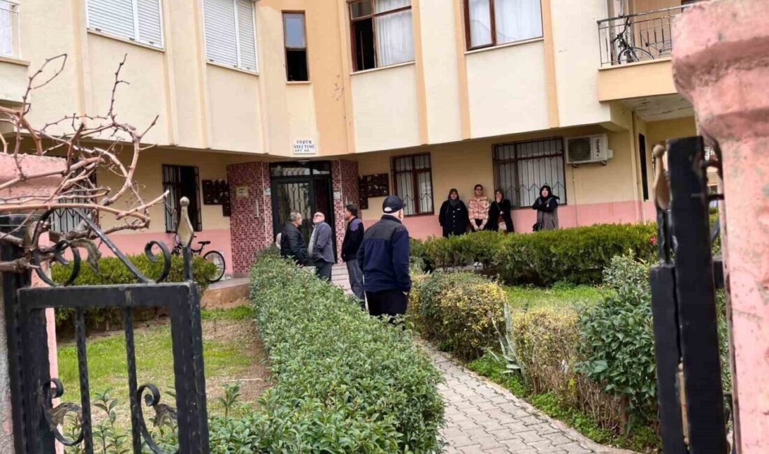 Antalya’da 24 yaşındaki genç, yaşadığı evde kardeşi tarafından ölü olarak