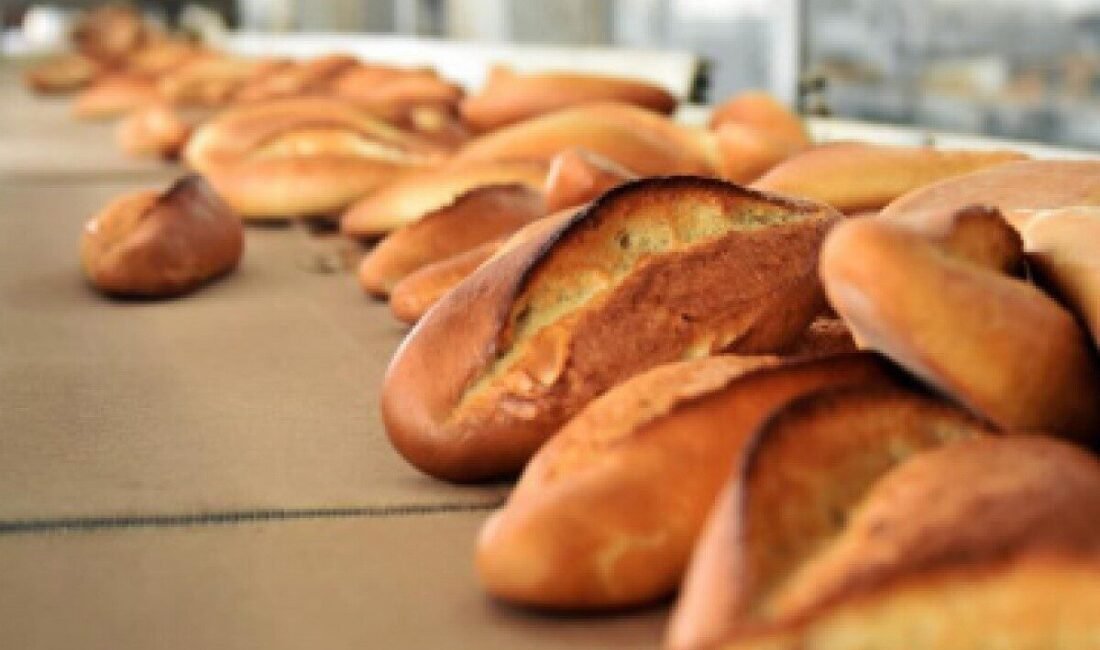 Aydın Fırıncılar Odası Başkanı Kemal Akdağ, simit ve ekmek fiyatlarında