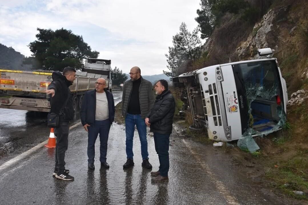 Başkan Zencirci kazada yaralanan vatandaşlara geçmiş olsun diledi