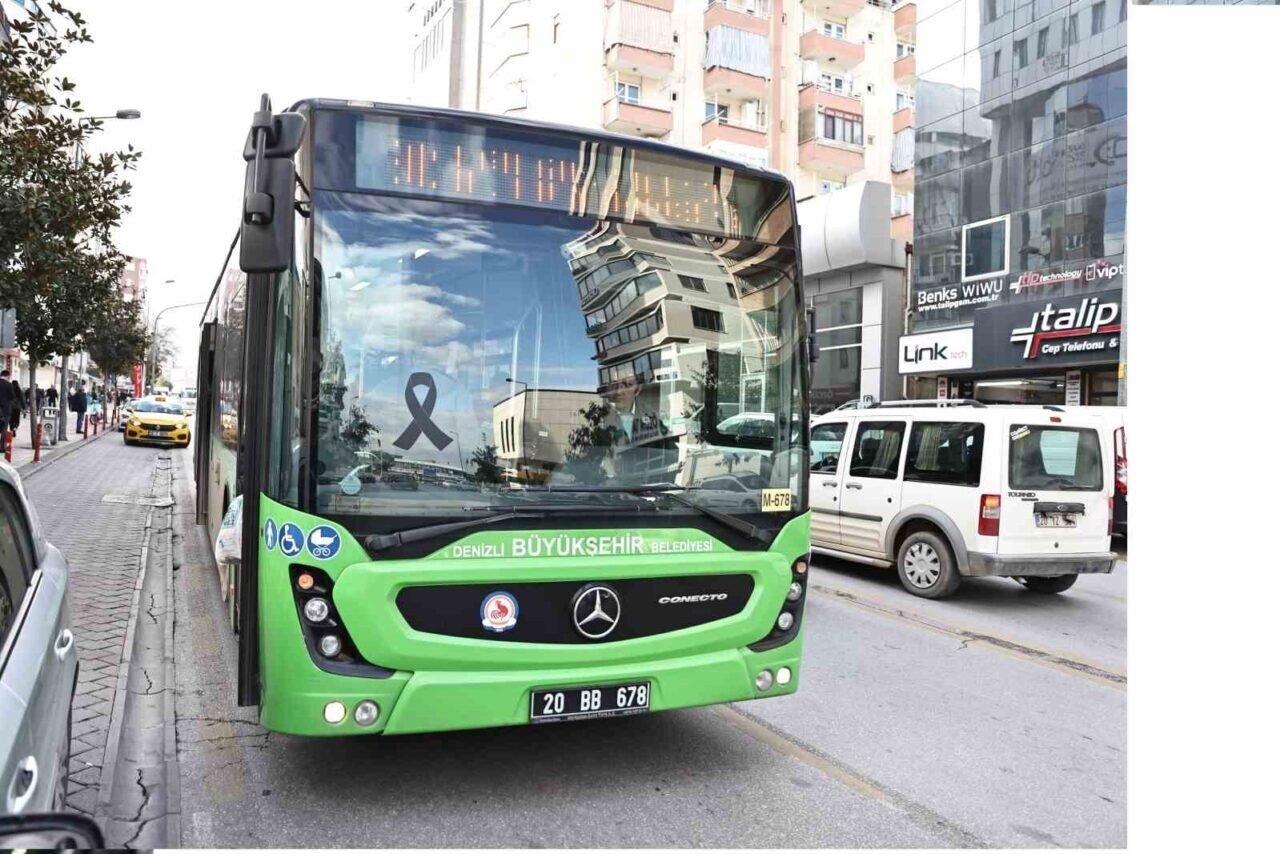 Denizli Büyükşehir Belediyesinden siyah kurdeleli anma