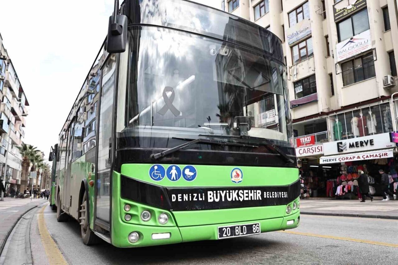 Denizli Büyükşehir Belediyesinden siyah kurdeleli anma