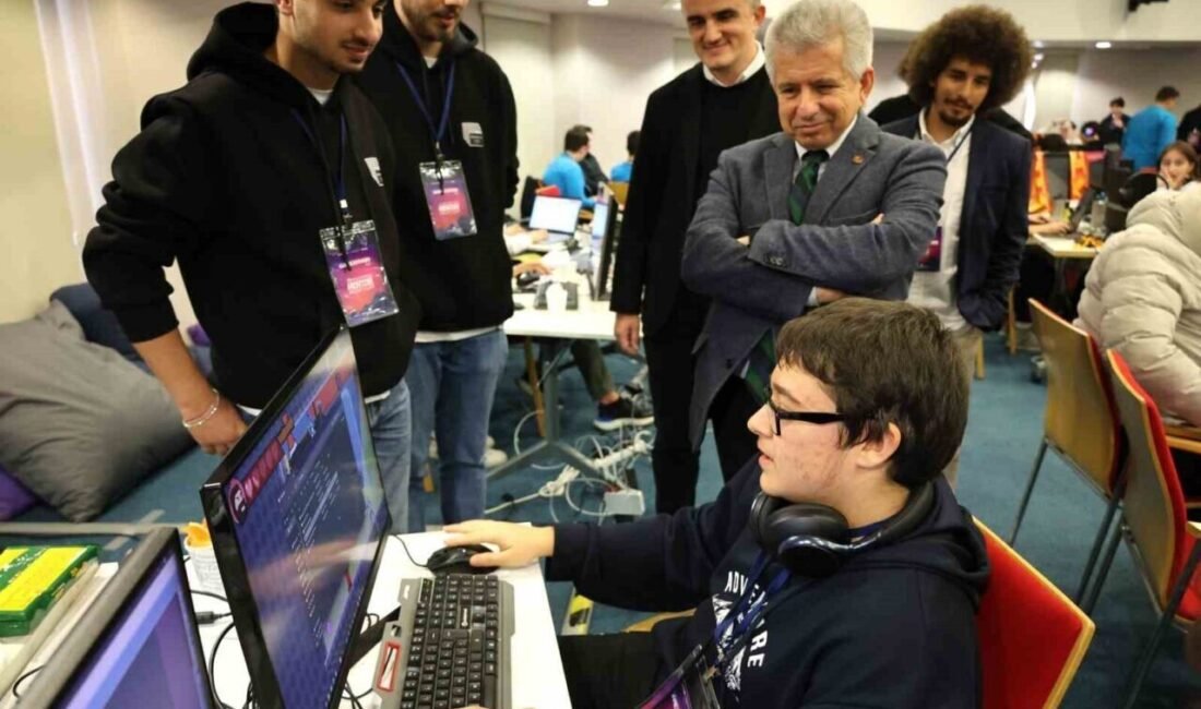 İzmir Ekonomi Üniversitesi Meslek Yüksekokulu, ‘Gameathon 4.0’ etkinliğini düzenledi. Etkinlikte,