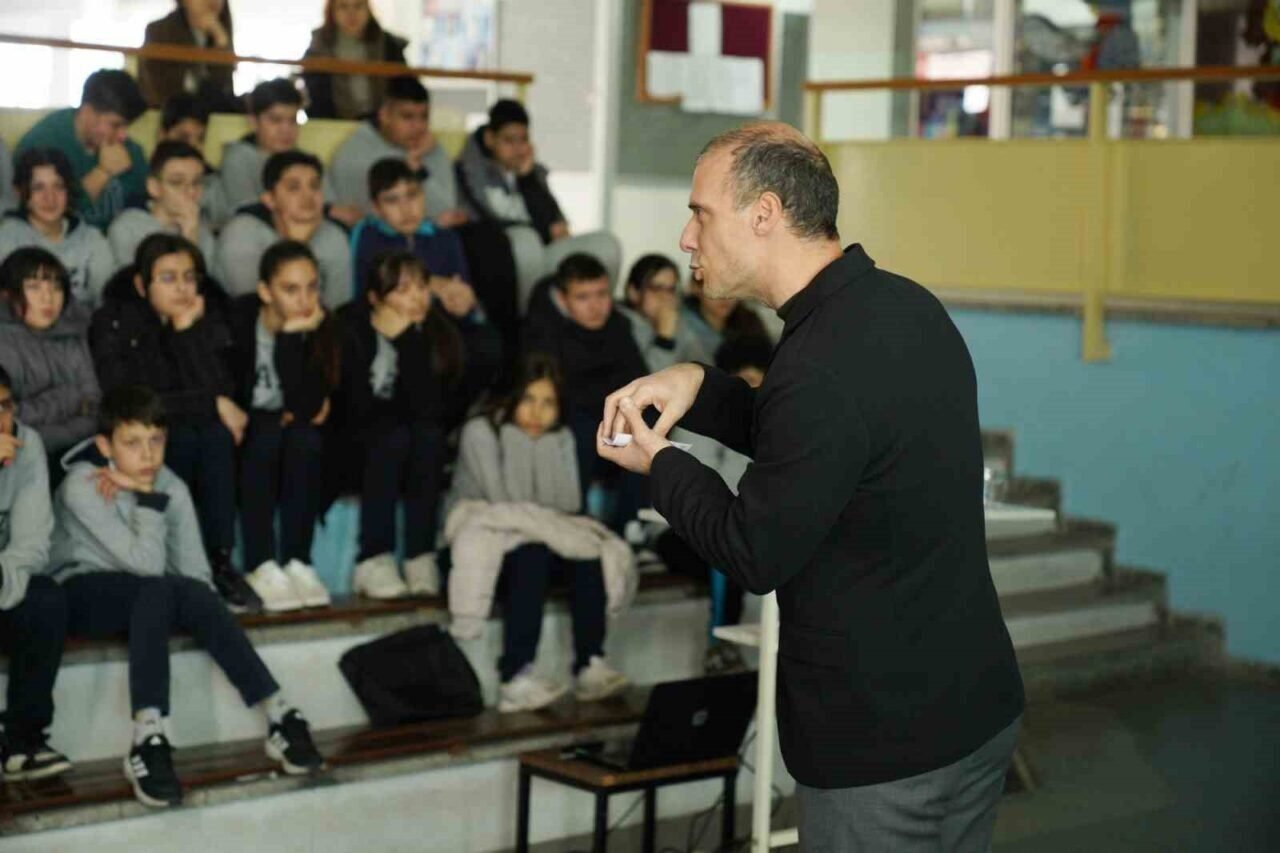 Aliağa’da öğrencilere ’Sıfır Atık’ semineri