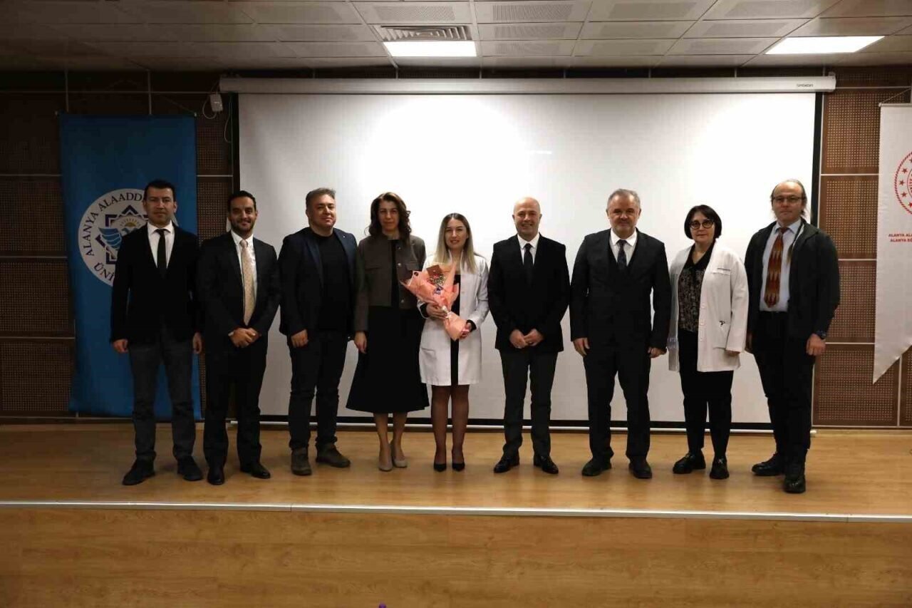 ALKÜ ve Alanya EAH ilk uzmanını verdi