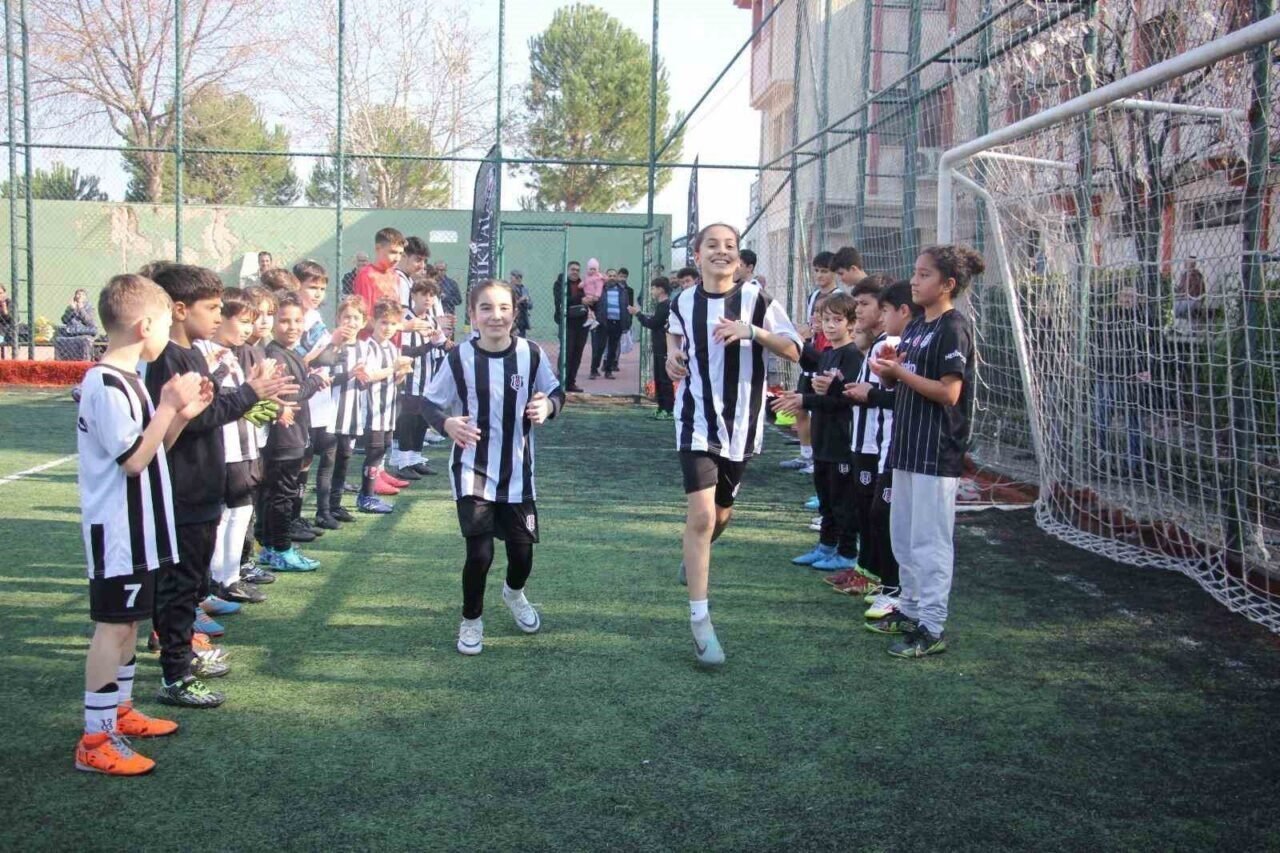 Denizlili iki genç yetenek Beşiktaş’ta ter dökecek