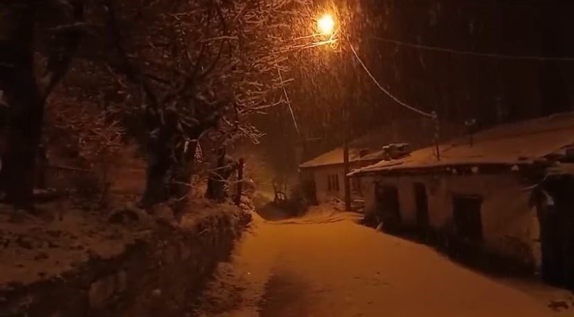 Denizli’nin yüksek kesimlerinde kar yağışı başladı