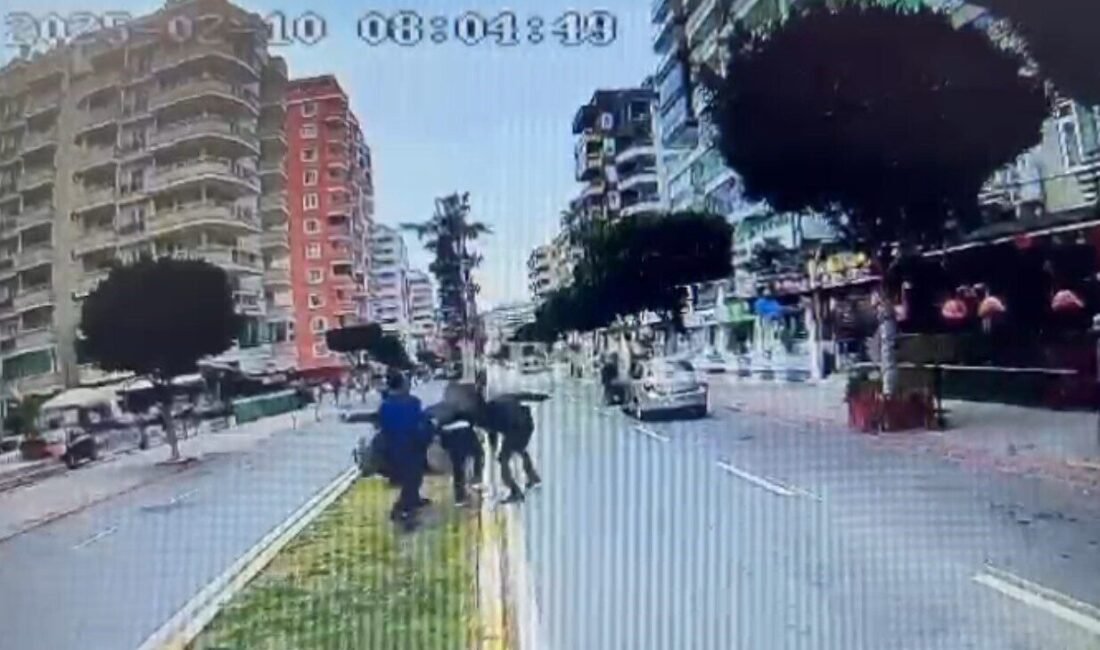 Antalya’nın Alanya ilçesinde trafikte tartıştığı halk otobüsü şoförlerine saldıran güvenlik