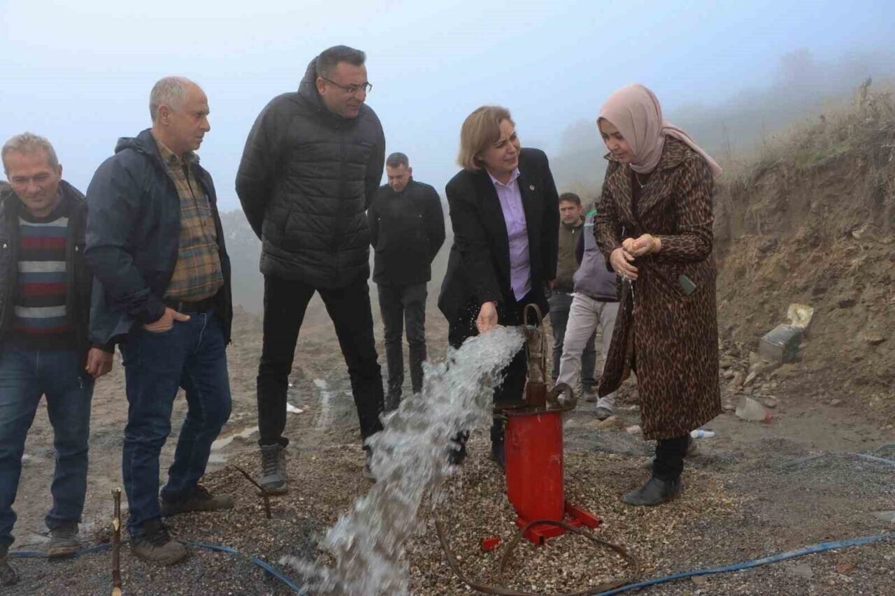 Kula’da bir mahallenin daha su sorunu ortadan kaldırıldı