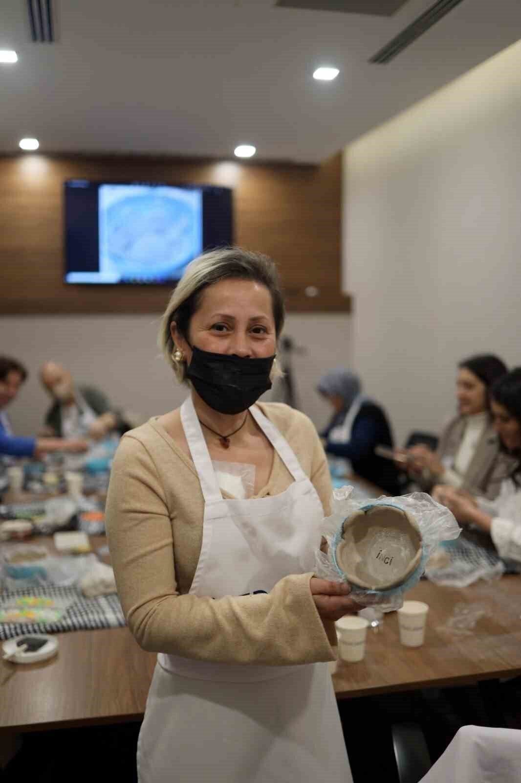 Onkoloji hastaları seramik atölyesinde buluştu