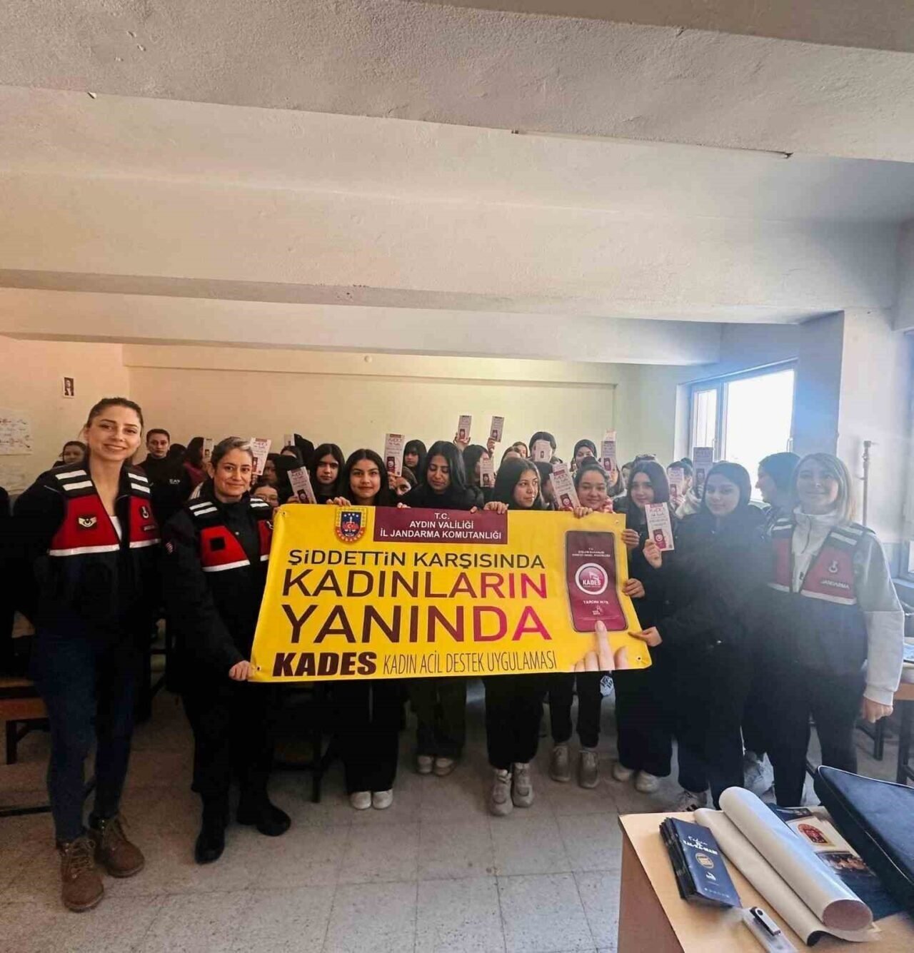 Söke’de öğrenciler jandarma tarafından bilgilendirildi