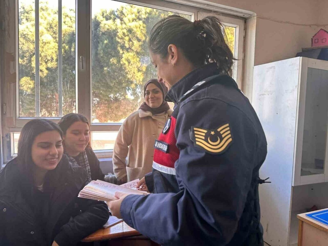 Söke’de öğrenciler jandarma tarafından bilgilendirildi
