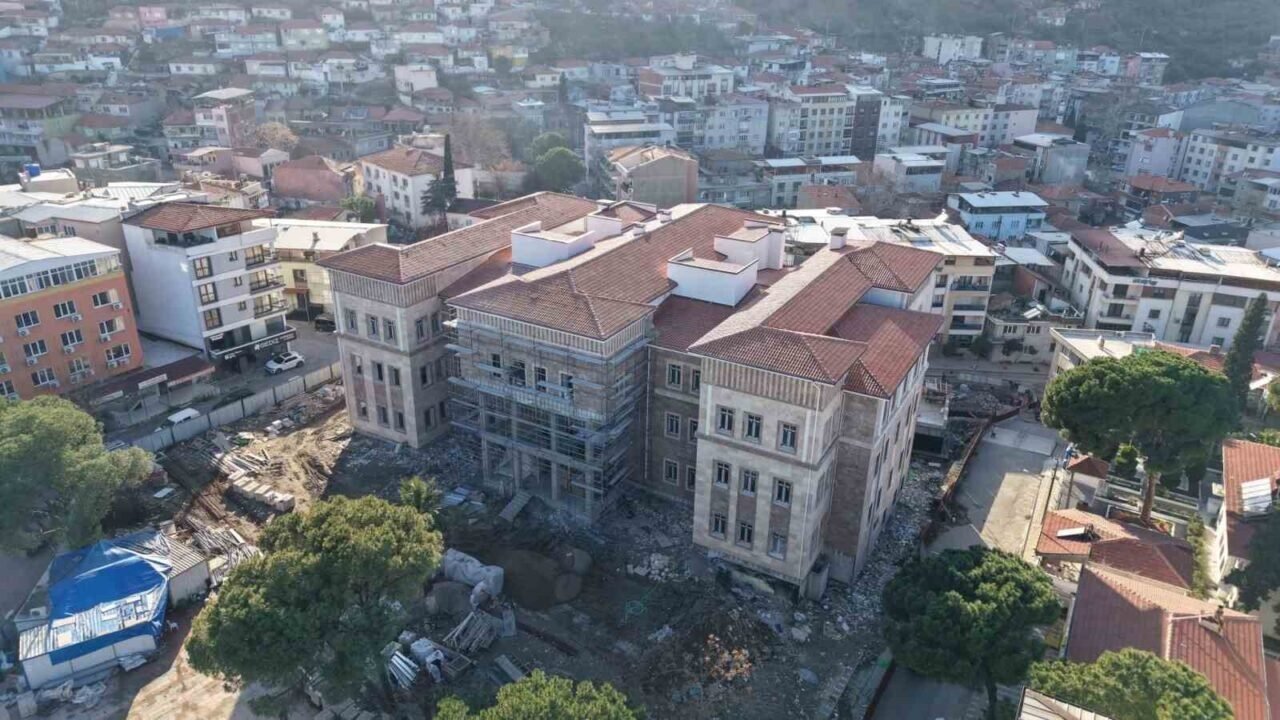 Soma Hükümet Konağı için ek ödenek onaylandı