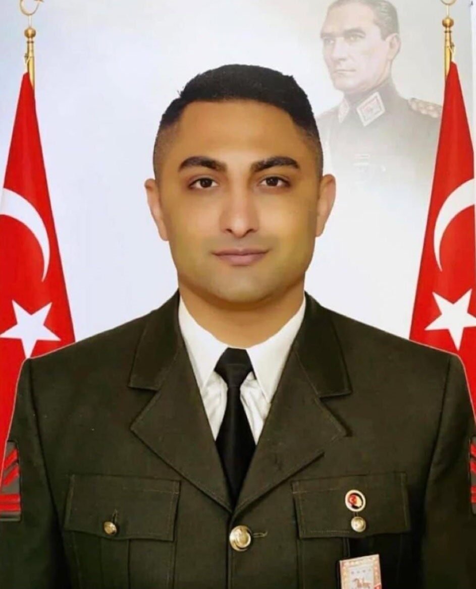Üç ay sonra evlenecekti; Şehit Osman Oktay’ın acı haberi baba ocağı İzmir’e ulaştı
