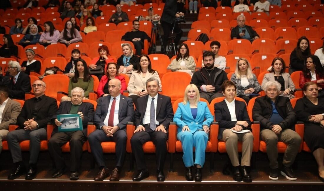 Akdeniz Üniversitesi ev sahipliğinde Antalya Kent Konseyi tarafından düzenlenen 21.