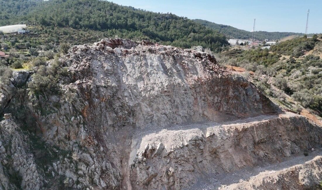 Alanya’da kara yolu ve asfalt yapımı için gerekli ham madde