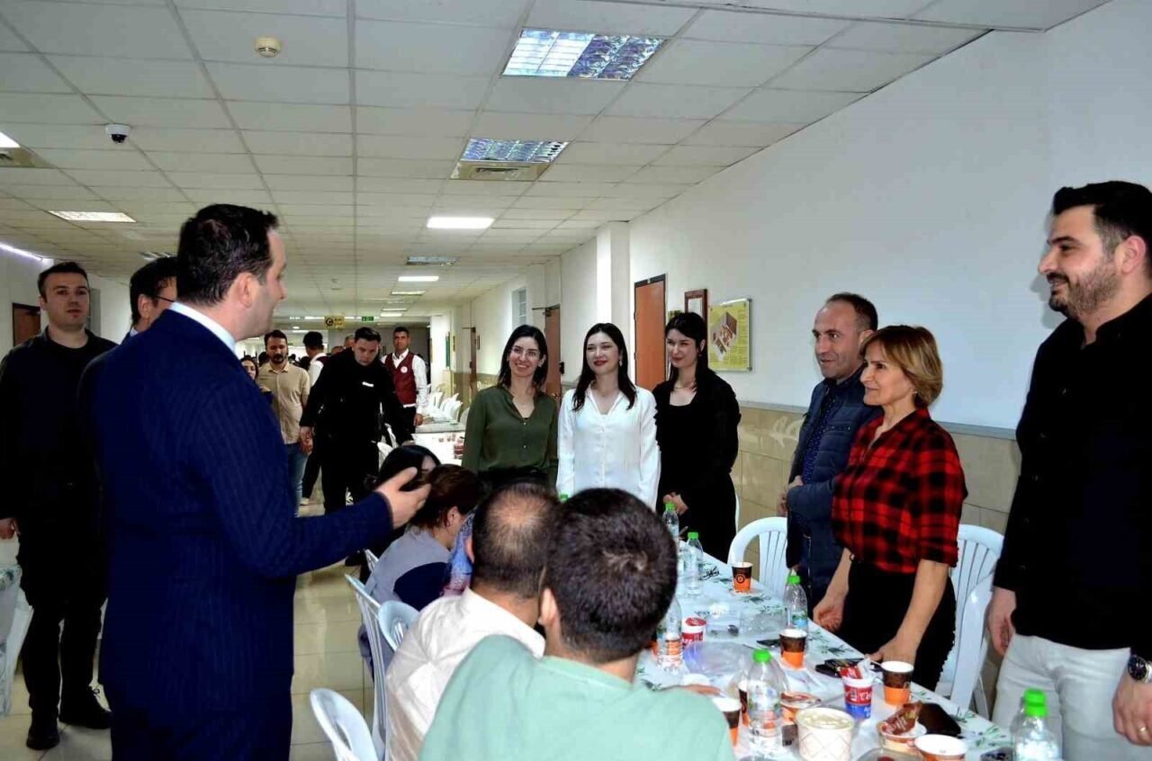 Antalya adliyesi personeli iftar programında bir araya geldi