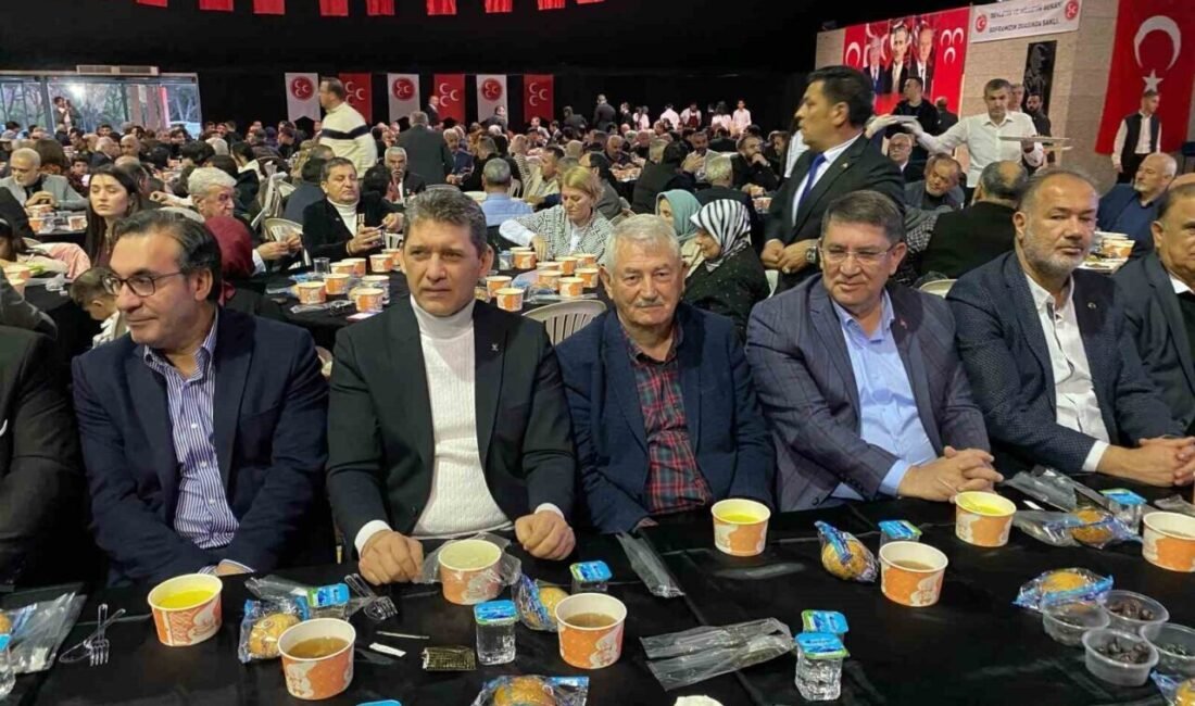 Milliyetçi Hareket Partisi (MHP) Antalya İl Başkanlığı tarafından düzenlenen iftar