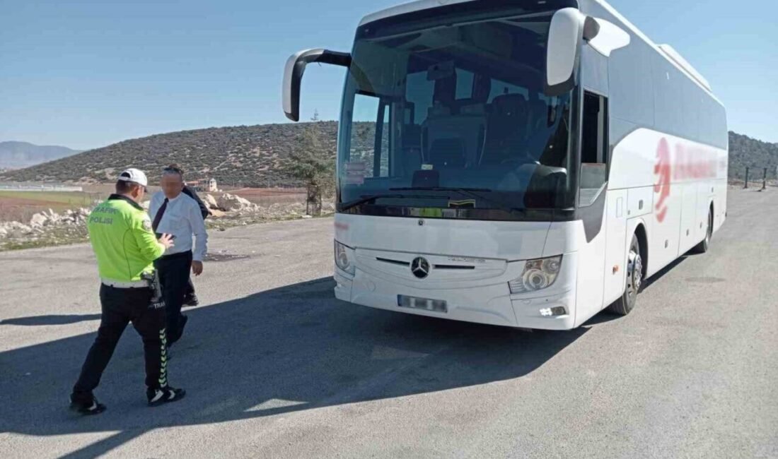 Antalya’da son bir haftada yapılan denetimlerde 59 bin 316 araç