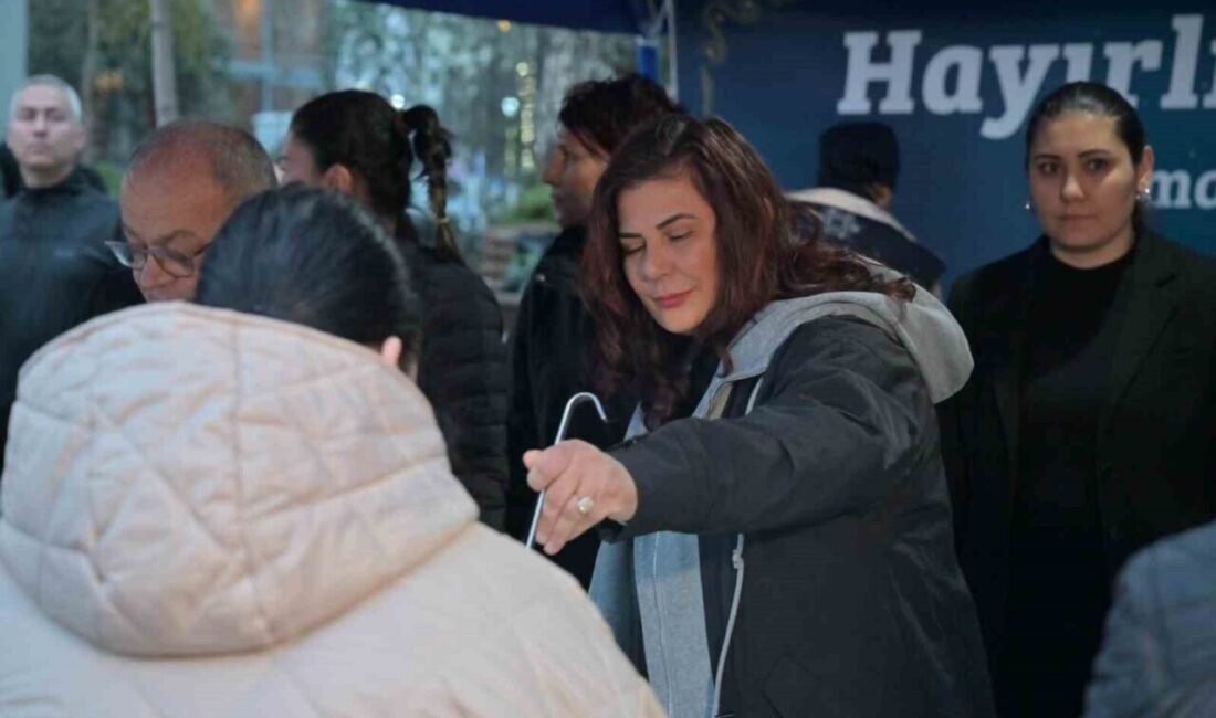 Aydın Büyükşehir Belediyesi tarafından Ramazan ayı nedeniyle kentin farklı noktalarında